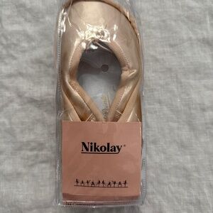 Nikolay NEOPOINTE Pointe Shoes